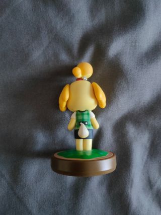 Nintendo Animal Crossing Amiibo Figure Isabelle