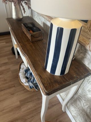 Recibidor, entrada, consola de madera  restaurado