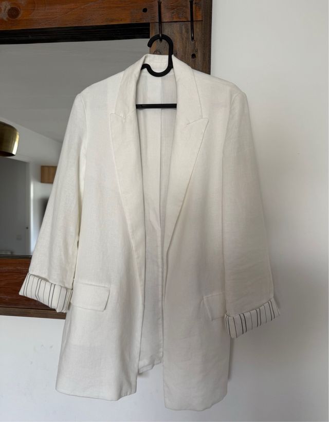 Blazer blanco Stradivarius Talla S
