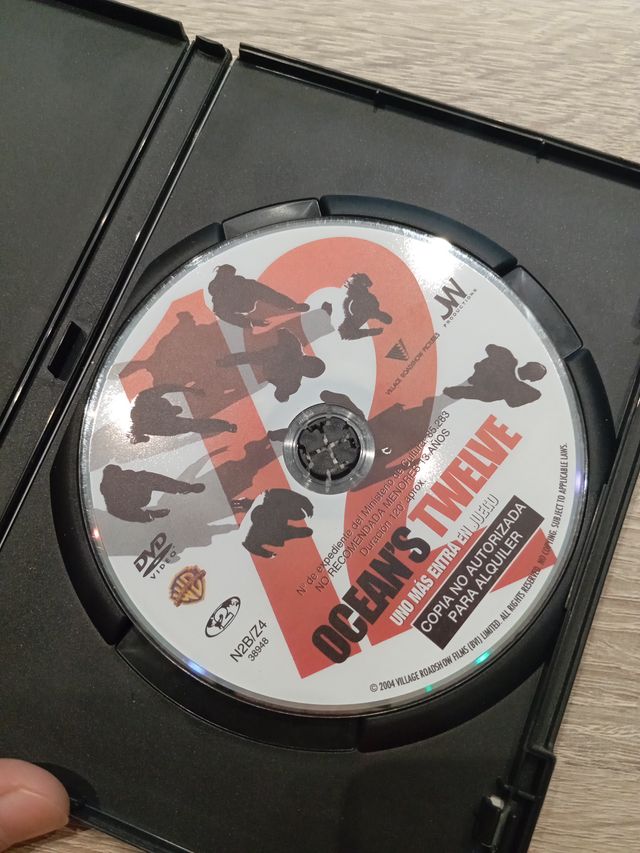 Lote 2 DVDs: Ocean's Twelve y Truman Show