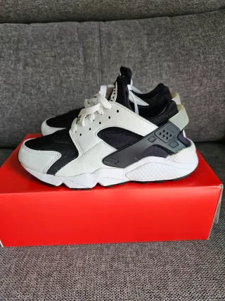 Nike Huarache Panda