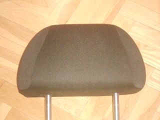 REPOSACABEZAS DE UN SEAT LEON FR MK1 DEL 2005. LEE