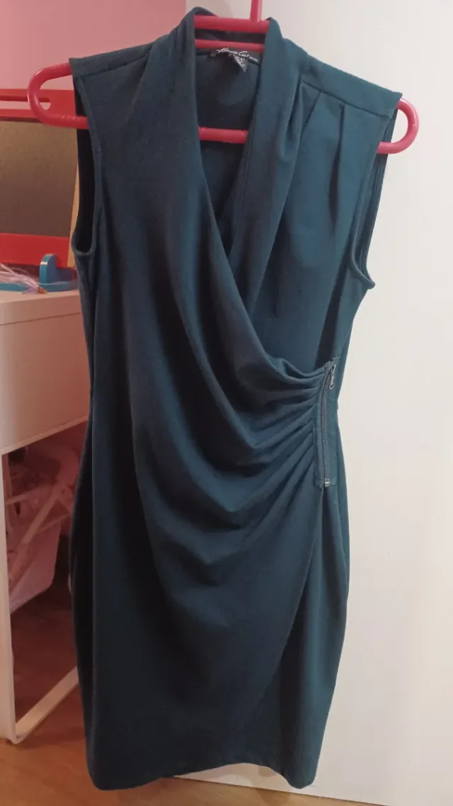 Vestido elegante Kenneth Cole, ideal cena Navidad.