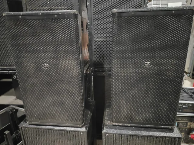 X2 Altavoces DAS Audio Reference 15.64