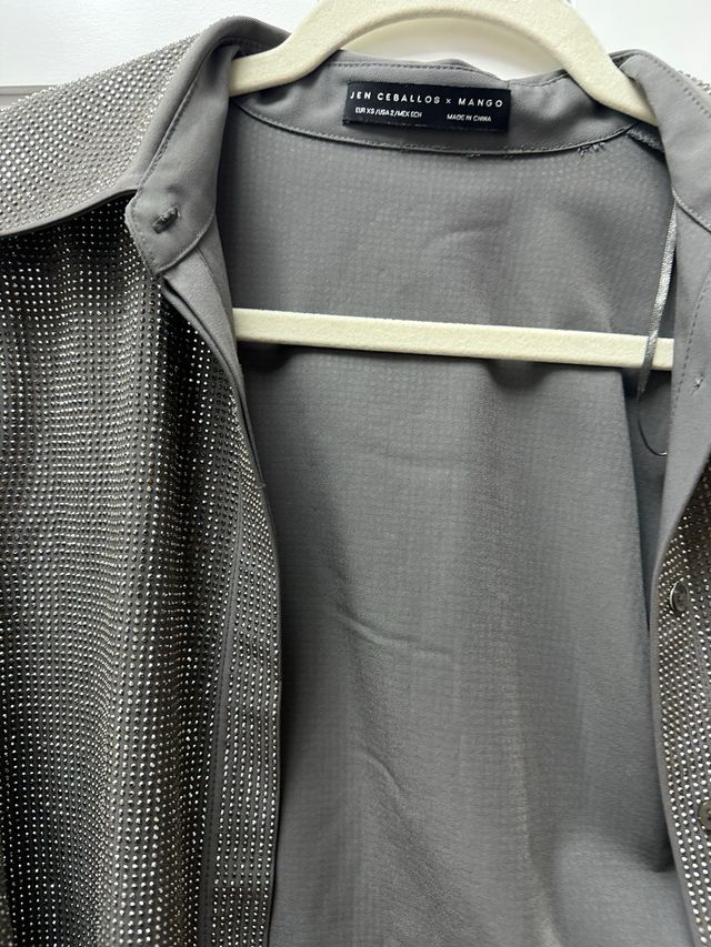 Camisa Mango x Jen Ceballos Plateada