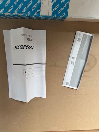 Cierrapuertas Tesa Negro