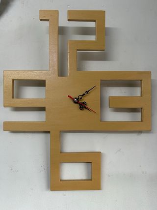 Orologio da Parete Decorativo con Tappi di Bottiglia