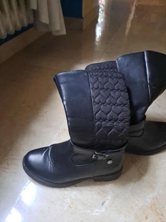 Botas altas negras niña talla 34