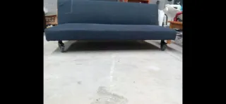 Sofá Cama Azul y Mesa Centro Madera Pino