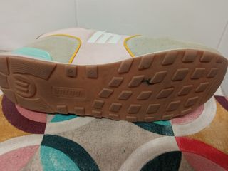 Zapatillas Mustang Beige y Rosa