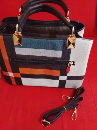 Bolso KUOY Multicolor con Correa