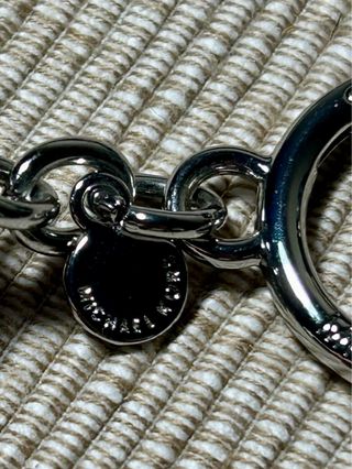 Charm Michael Kors Piel y Pedrería