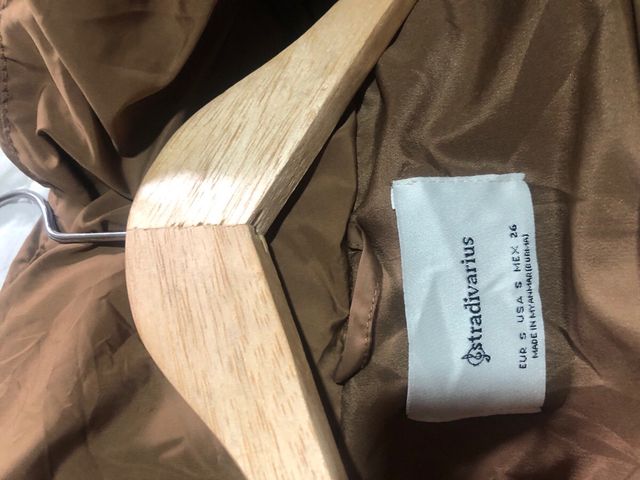 Plumífero Stradivarius marrón