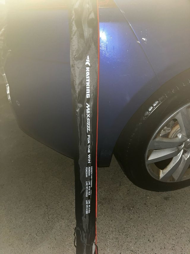 Pareja de cañas de pescar nuevas