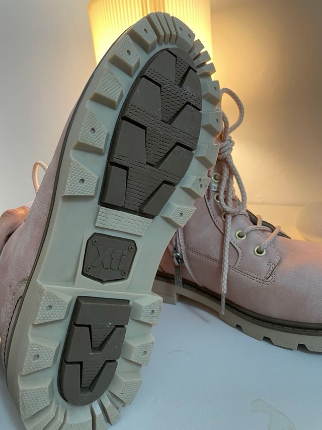 Botas Xti rosas nuevas invierno