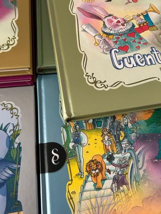 Pack de 12 Libros con 3 cuentos por libro en ES/IN