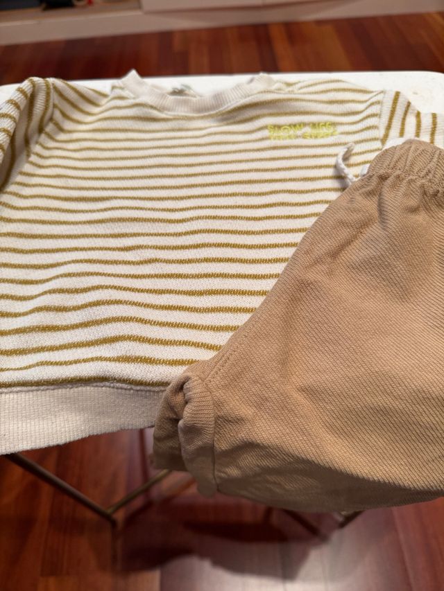 Conjunto chándal Zara rayas