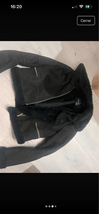 Cazadora negra efecto ante con borreguito