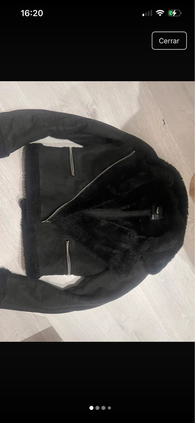 Cazadora negra efecto ante con borreguito