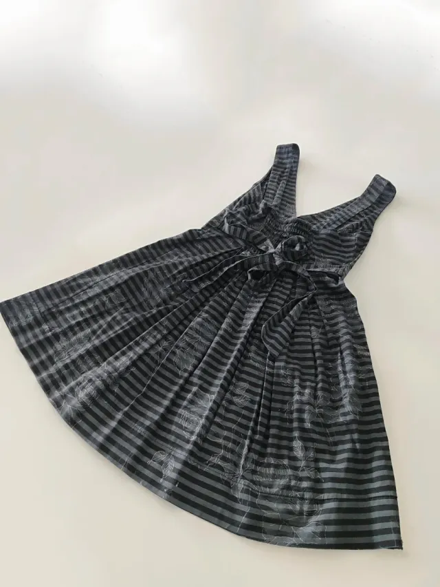 Vestido rayas y flores