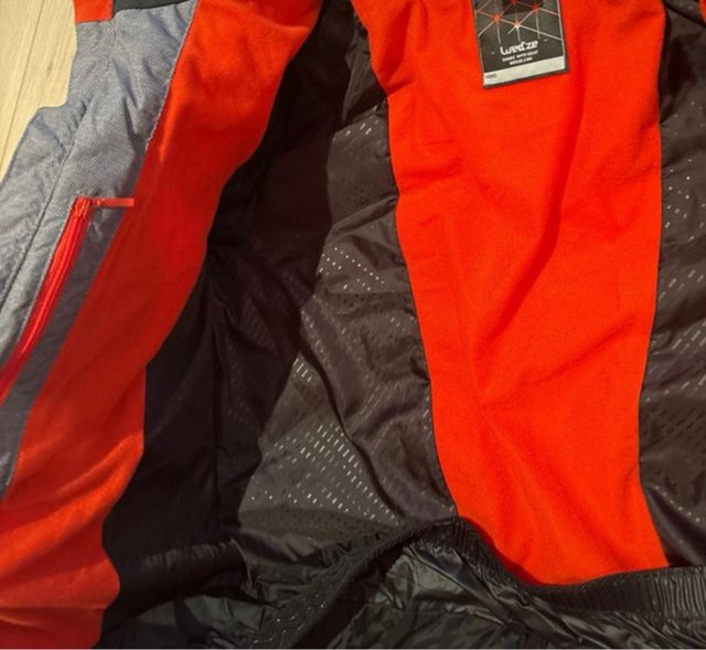 Chaqueta de nieve gris y roja 143/152 cm