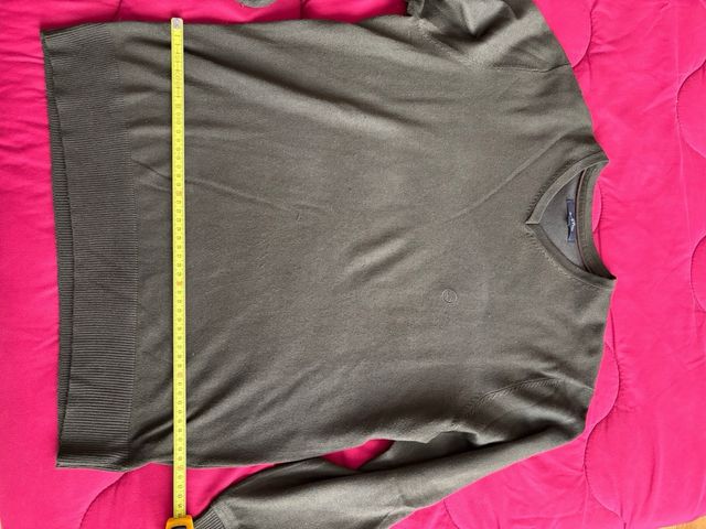 Jersey Boston verde cuello pico