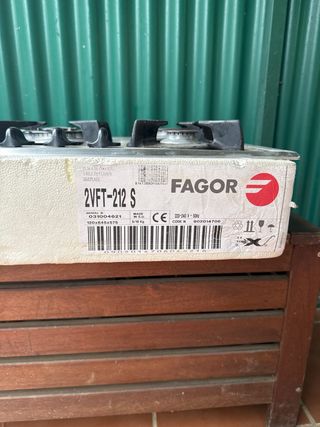 Cocina de gas Fagor 5 fuegos