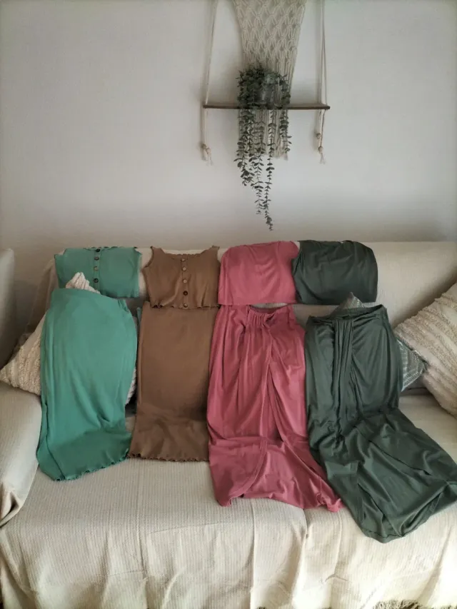 4 Conjuntos Torera y Falda Talla Única