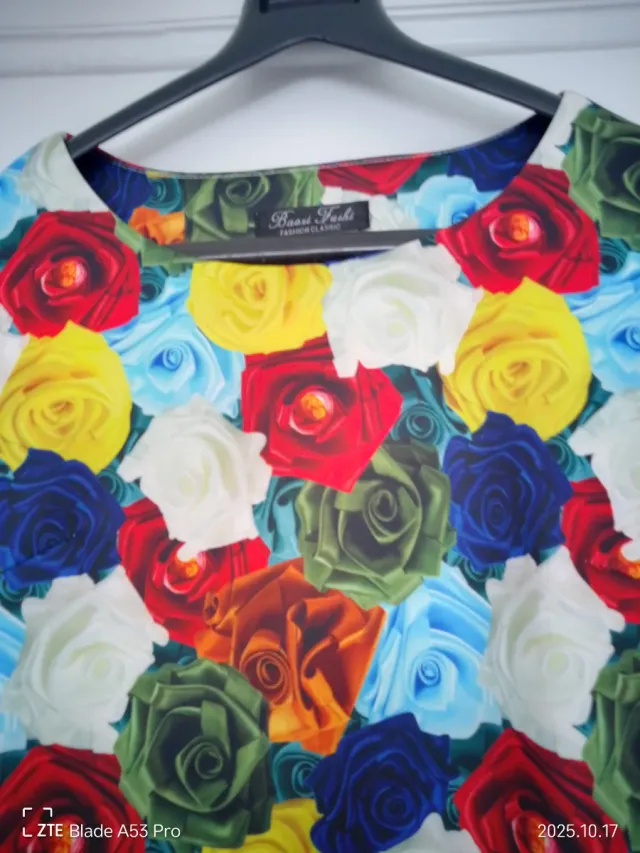 Vestido manga tres cuartos estampado floral