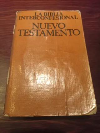 Libros varios de novela y ensayo
