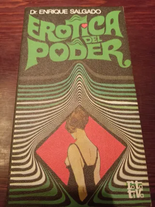 Libros varios de novela y ensayo