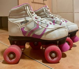 Patines 4 ruedas Fila blancos y rosas. Talla 35