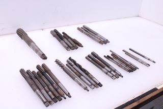 Juego Escariadores y Fresas con Vástago Cono Morse