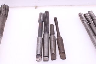 Juego Escariadores y Fresas con Vástago Cono Morse