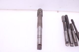 Juego Escariadores y Fresas con Vástago Cono Morse