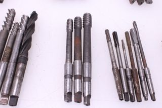 Juego Escariadores y Fresas con Vástago Cono Morse