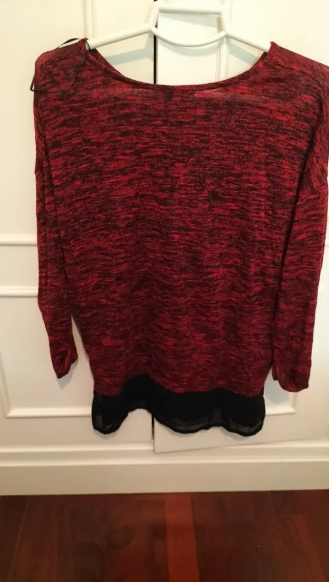 Blusa Inside roja y negra