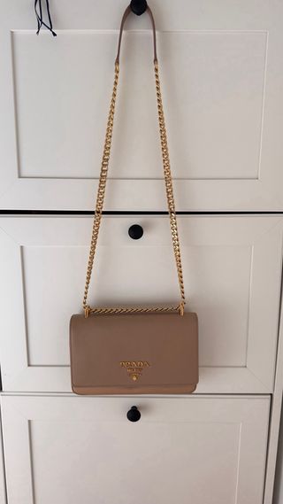 Bolso Prada Beige Cadena Dorada original