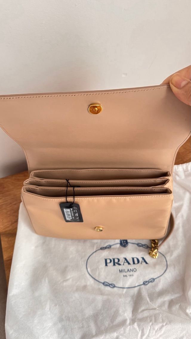Bolso Prada Beige Cadena Dorada original