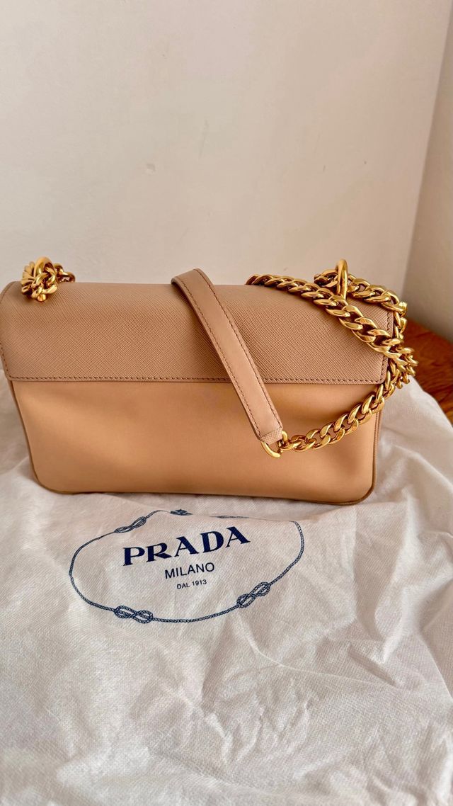 Bolso Prada Beige Cadena Dorada original