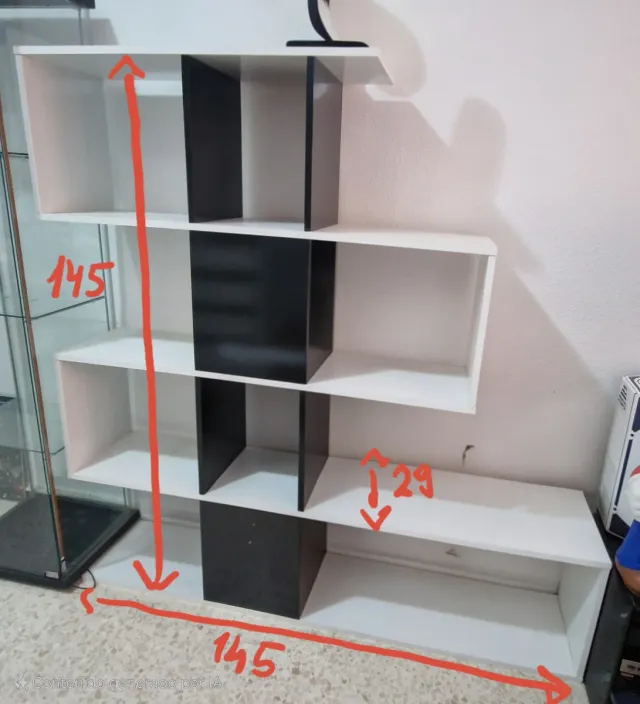 Scaffale moderno modulare bianco e nero