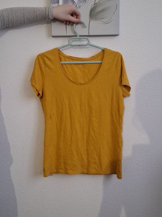 Camisa Kiabi amarilla talla S