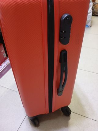 Maleta de viaje mediana naranja