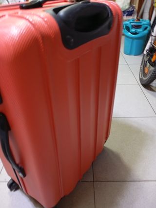Maleta de viaje mediana naranja