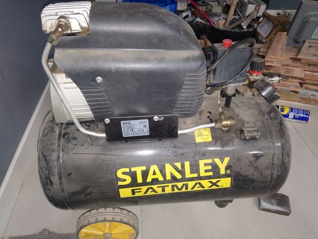 Compresor Stanley Fatmax 50L