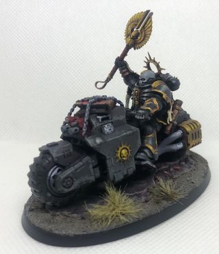 Capellán primaris en Moto Pintado