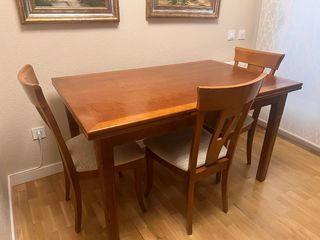 Mesa comedor extensible madera.