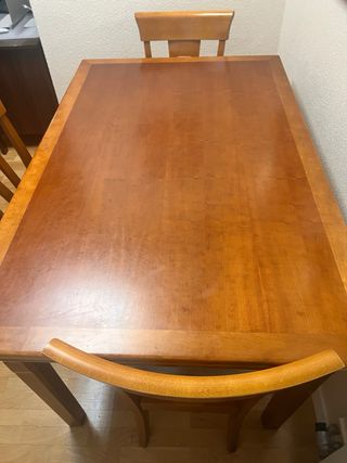 Mesa comedor extensible madera.