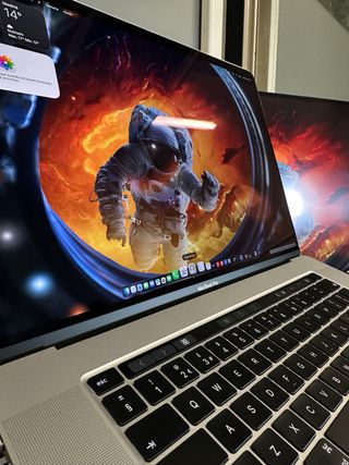 MacBook Pro 16”/ i9/ 1TB SSD/16GB RAM