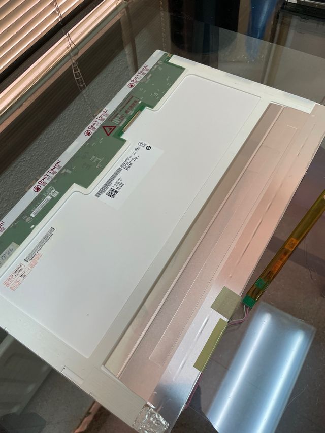 Tela AU Optronics B170PW06 V.2 17,0" 30 pinos